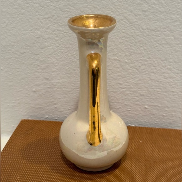 Vintage Pearl China Co. 22 KT Gold Hand Decorated Double Handled Iridescent Vase - Picture 4 of 6